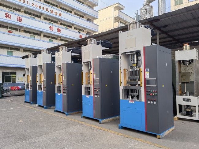 硬質(zhì)合金、電子陶瓷、磁性材料粉末成型伺服壓機