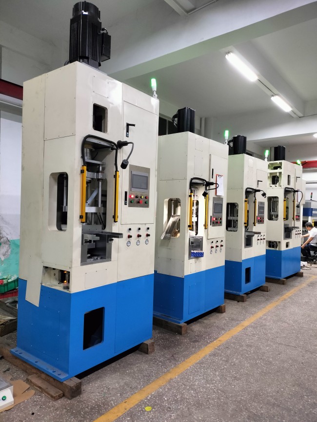 伺服粉末成型機(jī)-新材料、新技術(shù)、新工藝